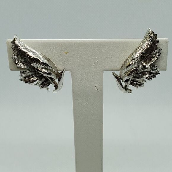 Vintage Coro Silver Leaf Clip-On Earrings - Picture 1 of 5